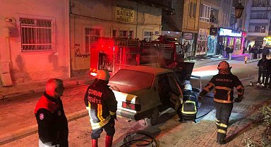 Otomobilde çıkan yangın korkuttu
