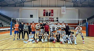 Parkenin prensleri İnegöl'de galip