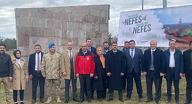 Patnos'ta fidanlar toprakla buluştu