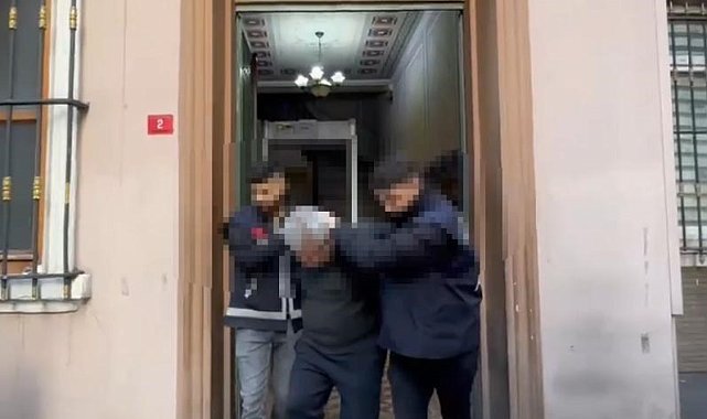 Polisi arayarak 'Annem evde hareketsiz yatıyor' dedi, gerçek bambaşka çıktı