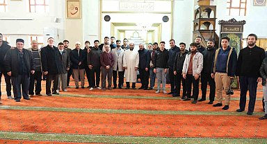 "Cumartesi Günü Sabah Namazı ve Gençlik Buluşması" programları Camii Kebir Camii'nde başladı
