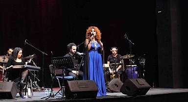 "Dünya sesleri Bursa'da" konserleri Lena Chamamyan ile başladı