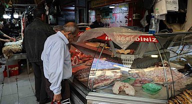 "Senden aldığım et ile zehirlendim" diyerek kasapları dolandırdılar