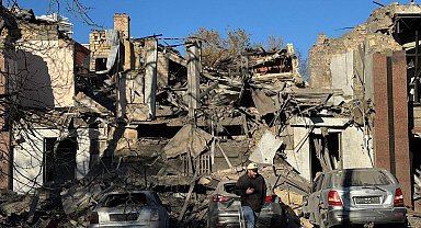 Rusya, Ukrayna'da enerji altyapısına ve sanayi tesislerine saldırdı