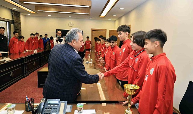 Şampiyon değişmedi, Talas Belediyespor U14 yine zirvede
