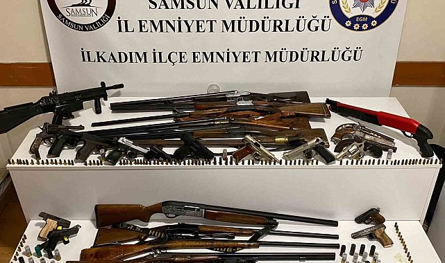 Samsun'da 2 evde çok sayıda silah ele geçirildi