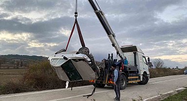 Samsun'da kontrolden çıkan otomobil 4 takla attı: 2 yaralı