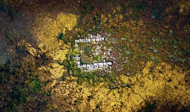Sapanca Gölü'nde su çekildi: Tarihi yapı ortaya çıktı