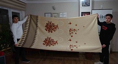 Satıcı çok, alan yok: Anneannesinden kalan perdeye servet istiyor