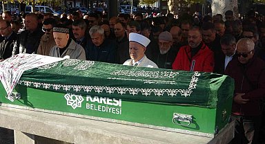Scooter kazasında hayatını kaybeden Ecem Sultan Çamlı son yolculuğuna uğurlandı
