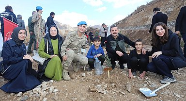 Şehit öğretmenler anısına hatıra ormanı oluşturuldu
