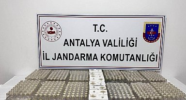 Side'de otele kaçak içki baskını