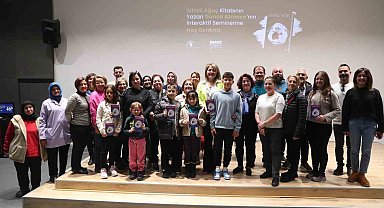 Sihirli Ağaç kitabının yazarı minik okuyucuları ile buluştu