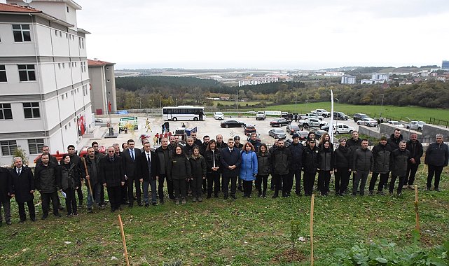 Sinop'ta 11 bin 610 fidan toprakla buluştu