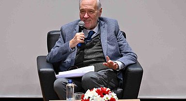 Şişli'de Prof. Dr. İlber Ortaylı, Nazım Hikmet'i anlattı