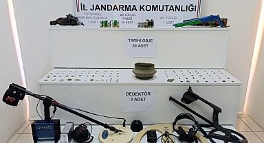Sivas'ta jandarma operasyonu, 12 kişi gözaltına alındı