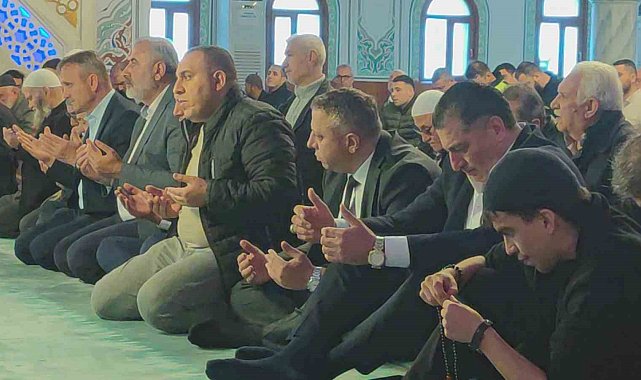 Sultangazi'de meslektaşları şehit polis memuru M. Esat Kayacan için mevlit okuttu