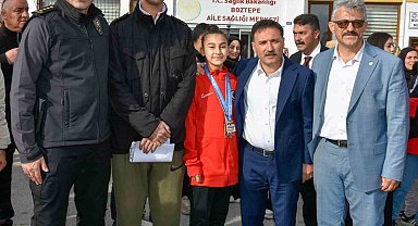 Taekwondo İl Temsilcisi Şimşek'ten Çiçek ve Aydın'a teşekkür
