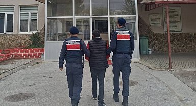 Taklit anahtarla hırsızlık suçundan aranan şahıs jandarmadan kaçamadı