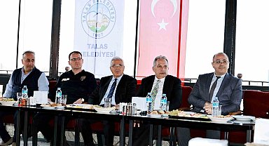 Talas'ta merkez muhtarlarla istişare