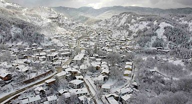 Tarihi ilçede kış güzelliği yaşanıyor