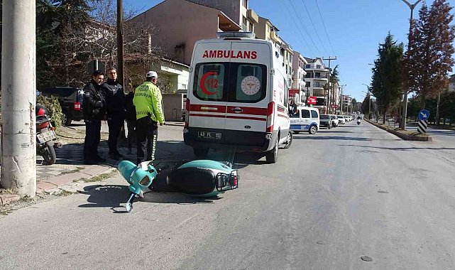 Tavşanlı'da motosiklet ile otomobil çarpıştı: 1 yaralı