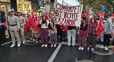 Tekirdağ'da kurtuluşun 102. yılında coşkulu yürüyüş