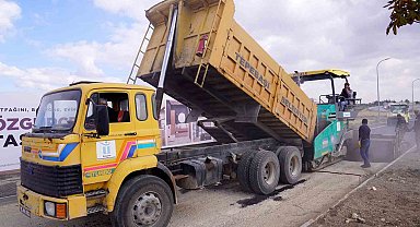 Tepebaşı'nda üstyapı çalışmaları sürüyor