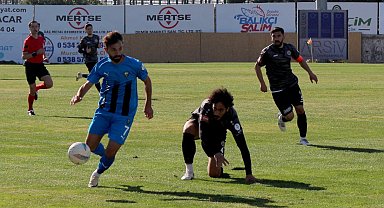 TFF 2. Lig: Karacabey Belediyespor: 1 - Karaman FK: 1