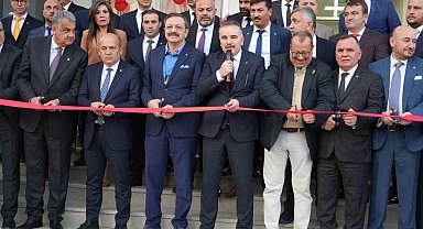 TOBB Başkanı Rifat Hisarcıklıoğlu'nun katılımıyla TOBB Edremit Körfez Özel Eğitim Uygulama Okulu törenle açıldı