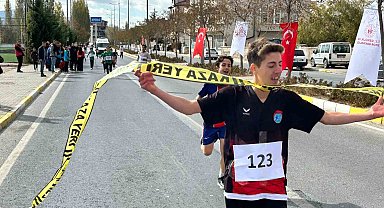 Tomarza'da 10 Kasım Atatürk'ü Anma Koşusu yapıldı