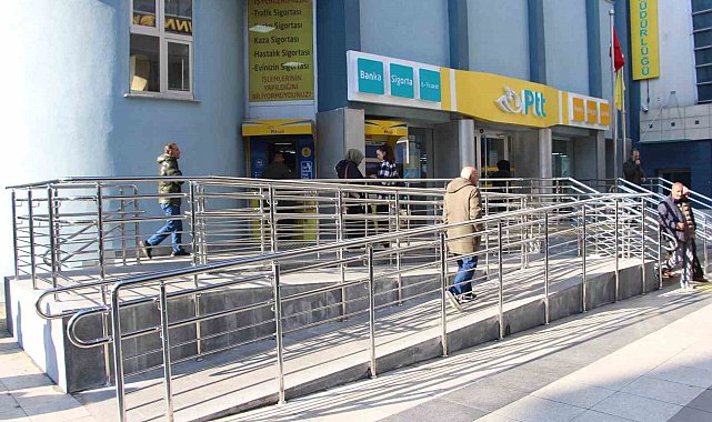 Trabzon'da PTT'den engellilere labirent gibi yol