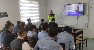 Trafik jandarması eğitimlerine devam ediyor