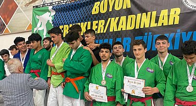 Türkiye Kuraş Şampiyonası'nda büyük gurur