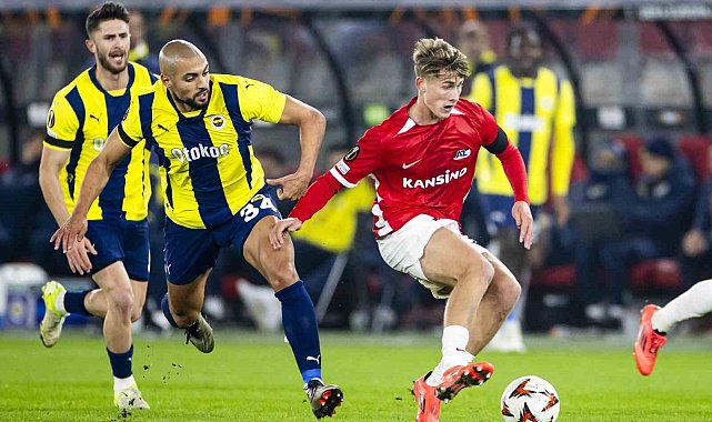 UEFA Avrupa Ligi: AZ Alkmaar: 0 - Fenerbahçe: 0