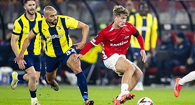 UEFA Avrupa Ligi: AZ Alkmaar: 0 - Fenerbahçe: 0