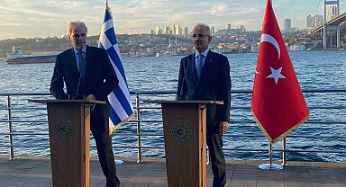 Ulaştırma ve Altyapı Bakanı Uraloğlu, Yunan Bakan Stilyanidis ile bir araya geldi