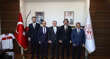 Üniversite yönetiminden Gençlik ve Spor Bakanına ziyaret