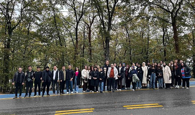 Üniversiteli öğrenciler Sakarya'nın tarihinde yolculuğa çıktı