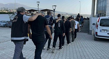 Uygulama noktalarını paylaşmak için WhatsApp grubu kuran 13 şahıs gözaltına alındı