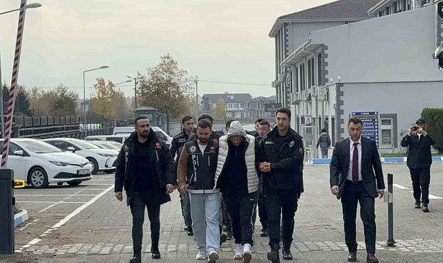 Uyuşturucu satıcıları adliyeye sevk edildi