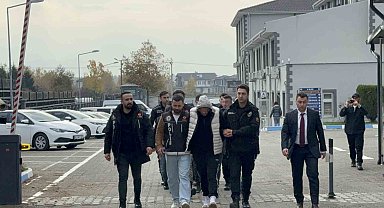 Uyuşturucu satıcıları adliyeye sevk edildi