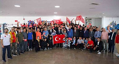 Vali Pehlivan: "Ya yaşayarak öğreneceğiz ya da yaşayanlardan öğreneceğiz"