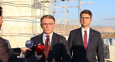 Van depreminde kısmen yıkılan 600 yıllık kümbet restore ediliyor