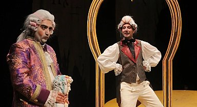 Van Devlet Tiyatrosu Bursalı tiyatroseverlerle buluşuyor