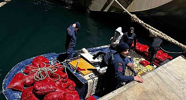 Yalova'da 20 ton kaçak midye ele geçirildi