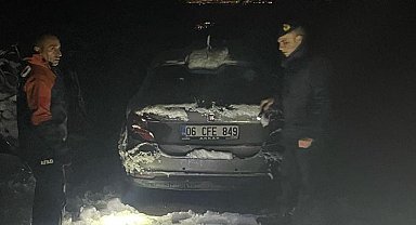 Yalova'da karda mahsur kalan 4 kişi kurtarıldı