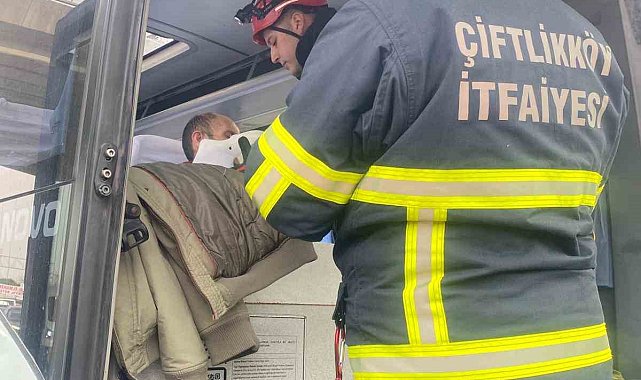 Yalova'da midibüs viyadük ayağına çarptı: 1 yaralı