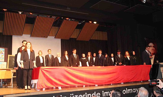 Yalova'da Öğretmenler Günü kutlandı