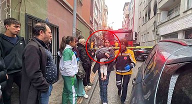 Yanıcı madde ile oynayan çocuklar evi yaktı: 3'ü çocuk 4 kişi dumandan etkilendi